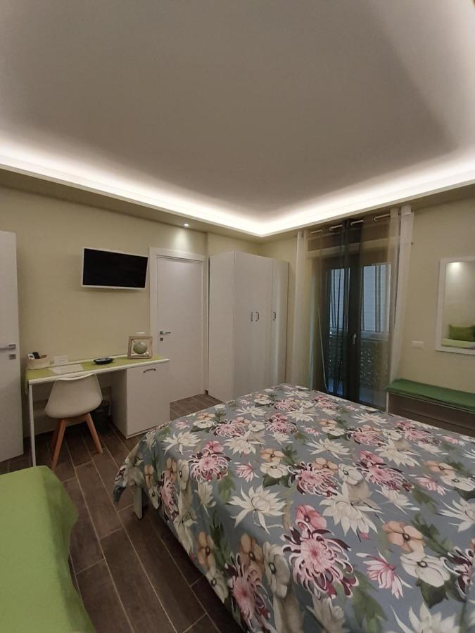 L'Oasi Di Venere Bed And Breakfast 카세르타 외부 사진