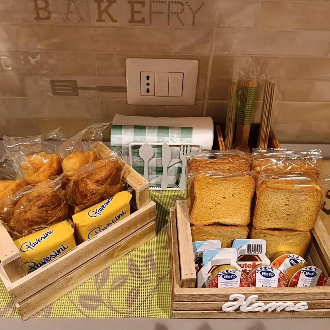 L'Oasi Di Venere Bed And Breakfast 카세르타 외부 사진