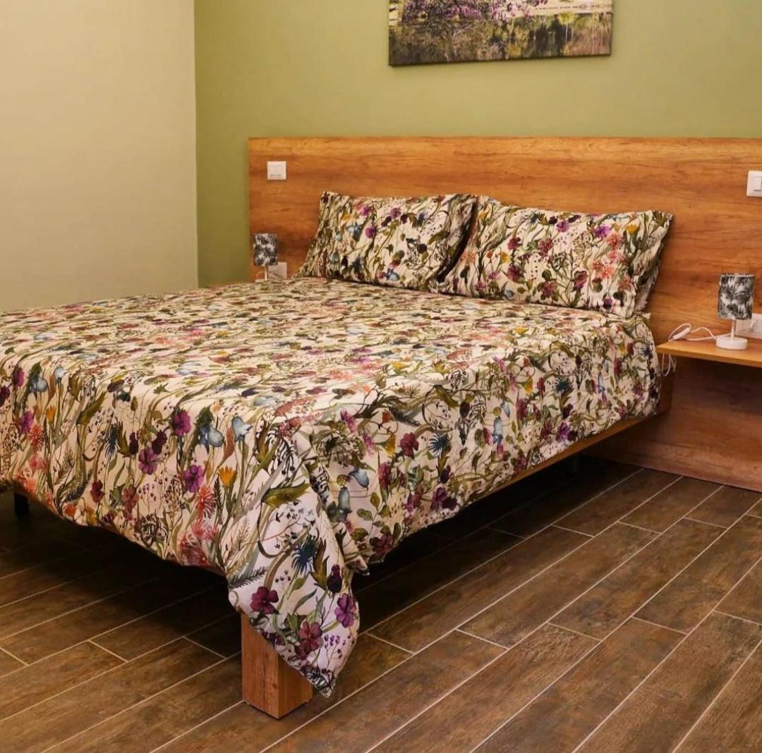 L'Oasi Di Venere Bed And Breakfast 카세르타 외부 사진